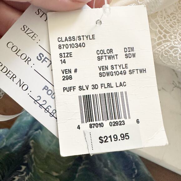 DB Studio 3D Fooral Lace Mini V Neck Dress Women’s Size 14 Bride Wedding NEW - Picture 10 of 14